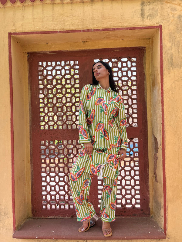 Women's Long Sleeve Pajama Set Green Papaya Print, Perfect Gift for Her