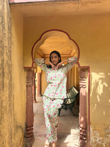 Green Floral Pajama Set for Women Long Sleeve Sleepwear Cozy Loungewear Best Gift for Her