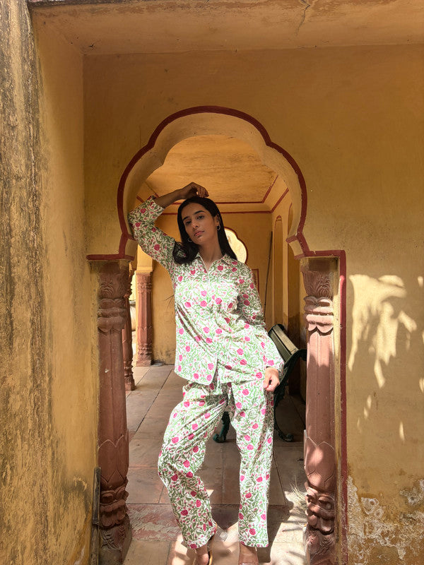 Green Floral Pajama Set for Women Long Sleeve Sleepwear Cozy Loungewear Best Gift for Her