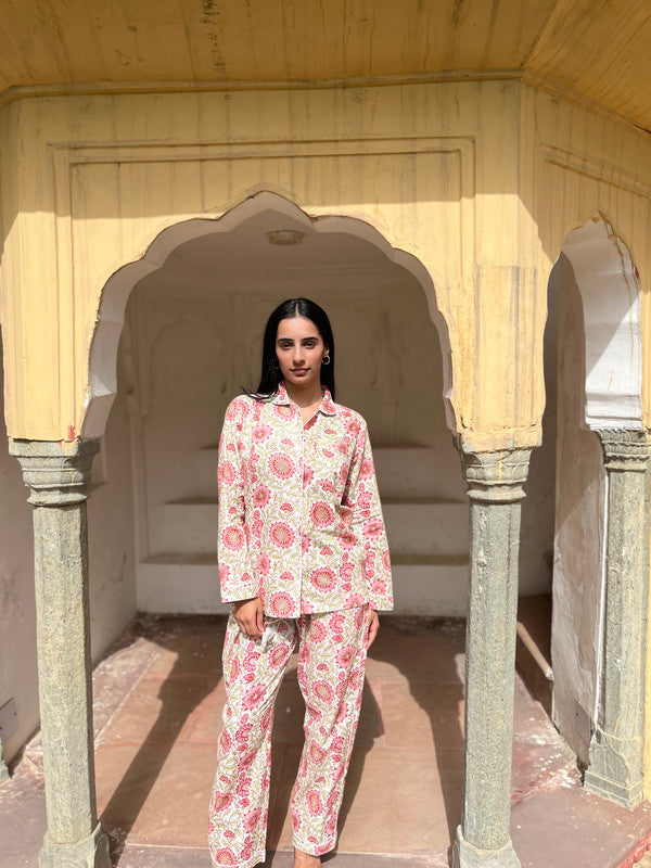 Pink Floral Long Sleeve Pajama Set for Women Cozy Sleepwear