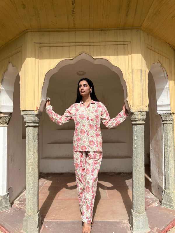 Pink Floral Long Sleeve Pajama Set for Women Cozy Sleepwear