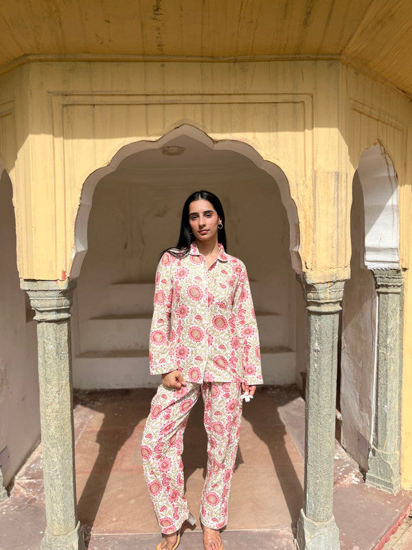 Pink Floral Long Sleeve Pajama Set for Women Cozy Sleepwear