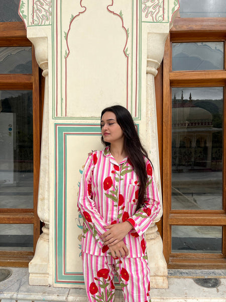 Women's Floral Long Sleeve Pajama Set Cozy Sleepwear Gift for Her - 1