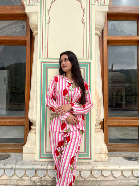 Women's Floral Long Sleeve Pajama Set Cozy Sleepwear Gift for Her - 1